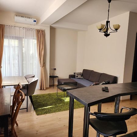 Appartamento Vake-Saburtalo Hillside Tbilisi Esterno foto
