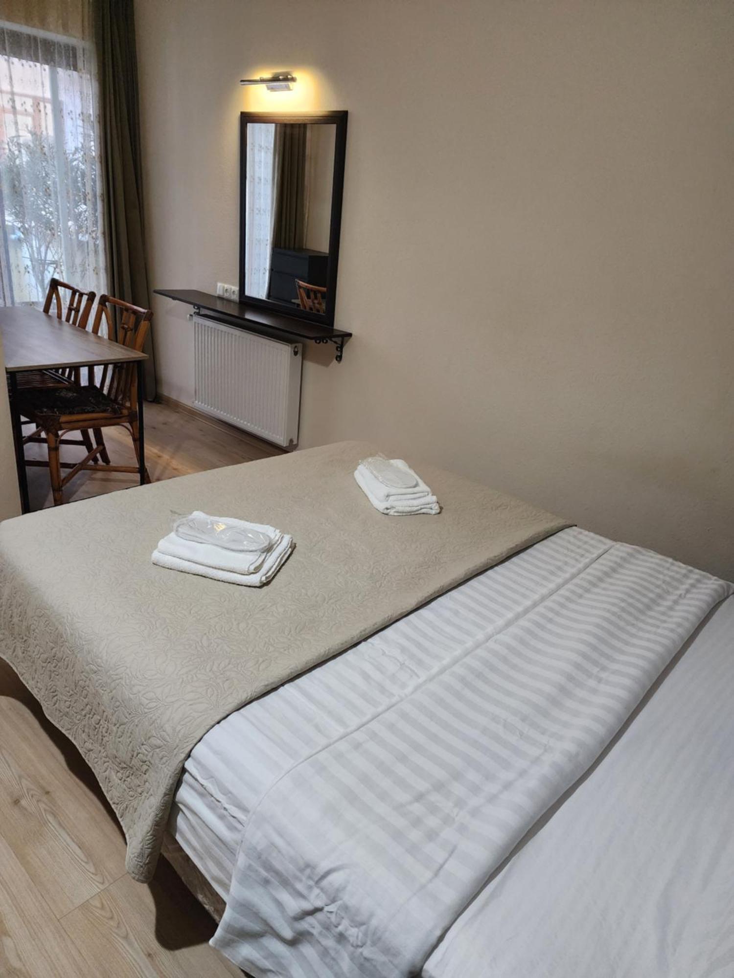 Appartamento Vake-Saburtalo Hillside Tbilisi Esterno foto