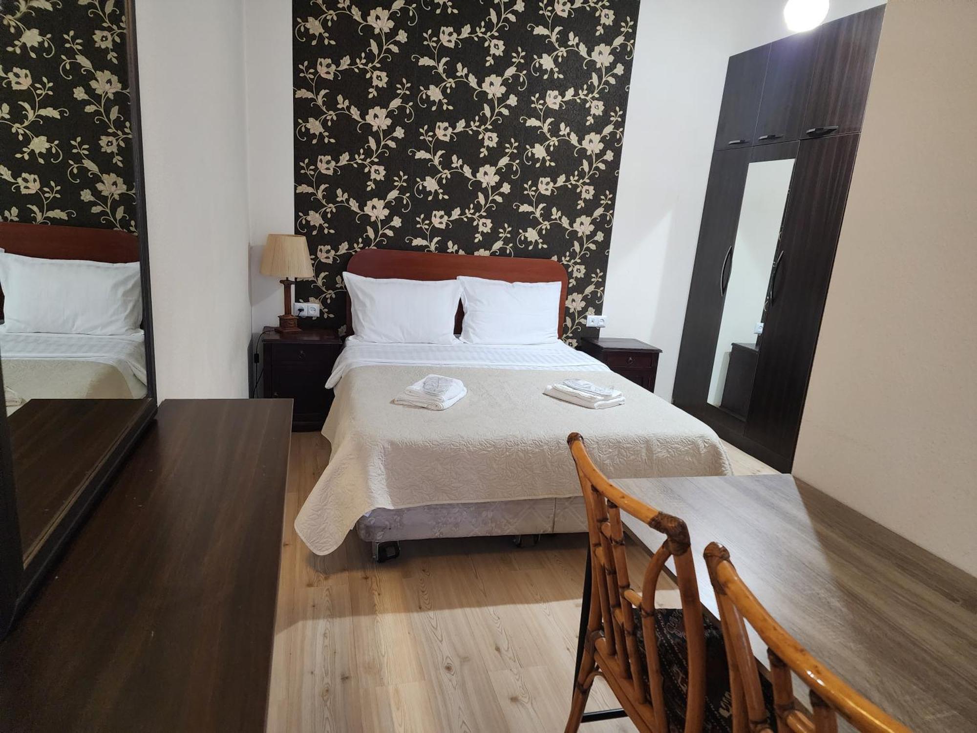 Appartamento Vake-Saburtalo Hillside Tbilisi Esterno foto
